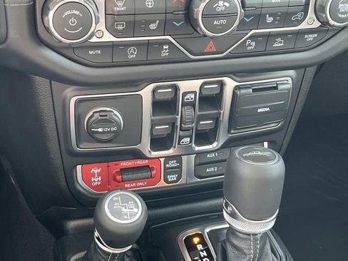 New 2026 Jeep Gladiator Rubicon AWD/4WD image 30