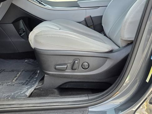 Used 2022 Hyundai Palisade SEL w/ Premium Package FWD image 13