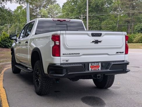 New 2026 Chevrolet Silverado 1500 ZR2 AWD/4WD image 4