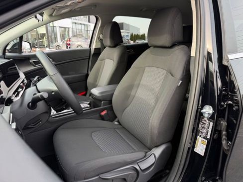 Certified 2026 Kia Sportage LX image 7