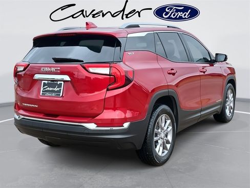 Used 2023 GMC Terrain SLT image 5