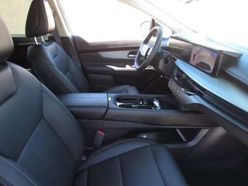 Used 2025 Nissan Murano SL AWD/4WD image 9