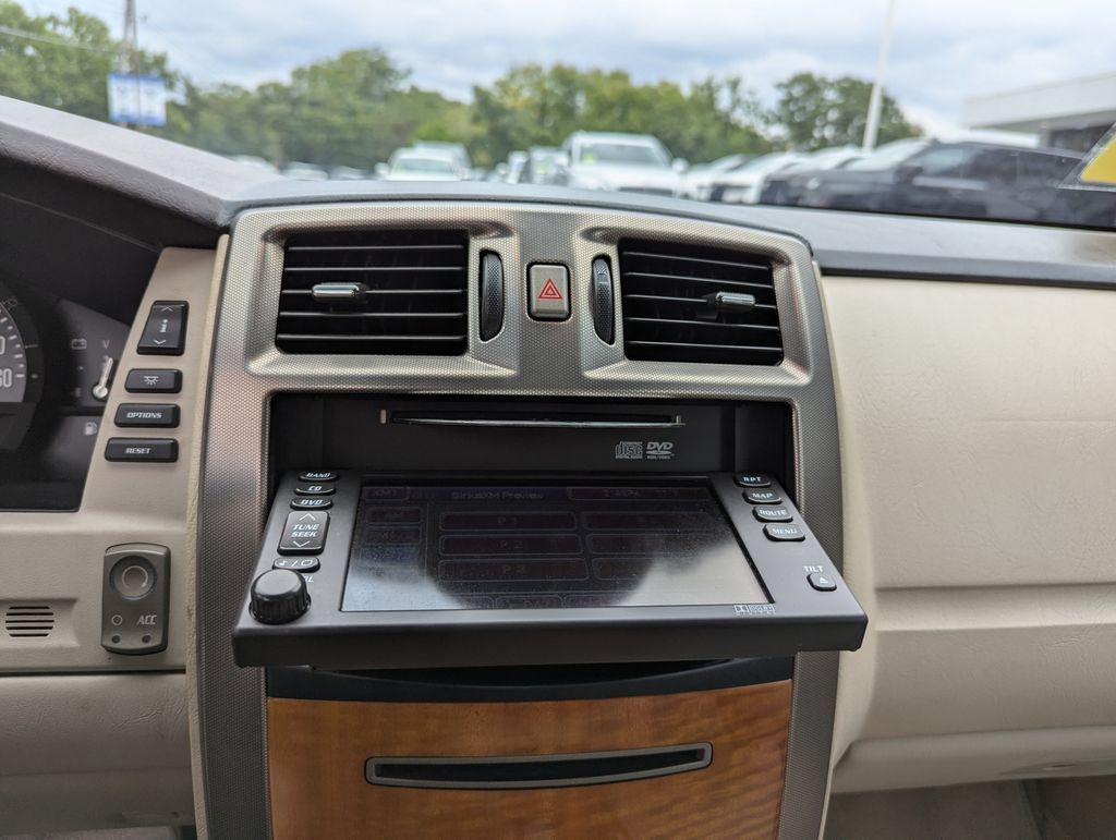 Used 2006 Cadillac XLR RWD image 23
