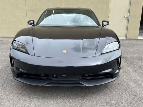 New 2025 Porsche Taycan image 6