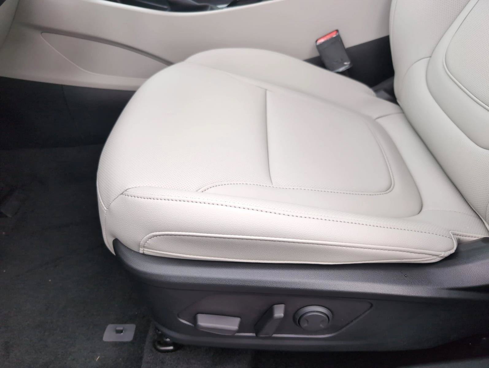 New 2026 Hyundai Tucson SEL FWD image 12