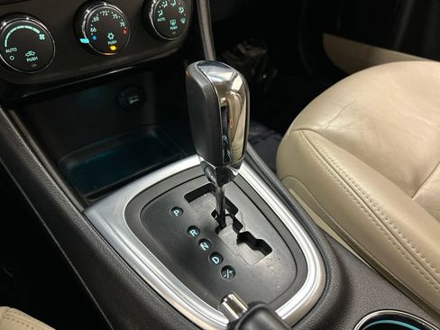 Used 2014 Chrysler 200 Limited FWD image 22