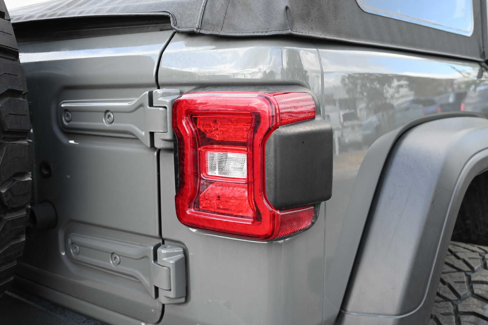 Used 2019 Jeep Wrangler Unlimited Sport S AWD/4WD image 21