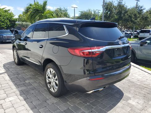 Used 2019 Buick Enclave Avenir w/ Avenir Technology Package FWD image 5