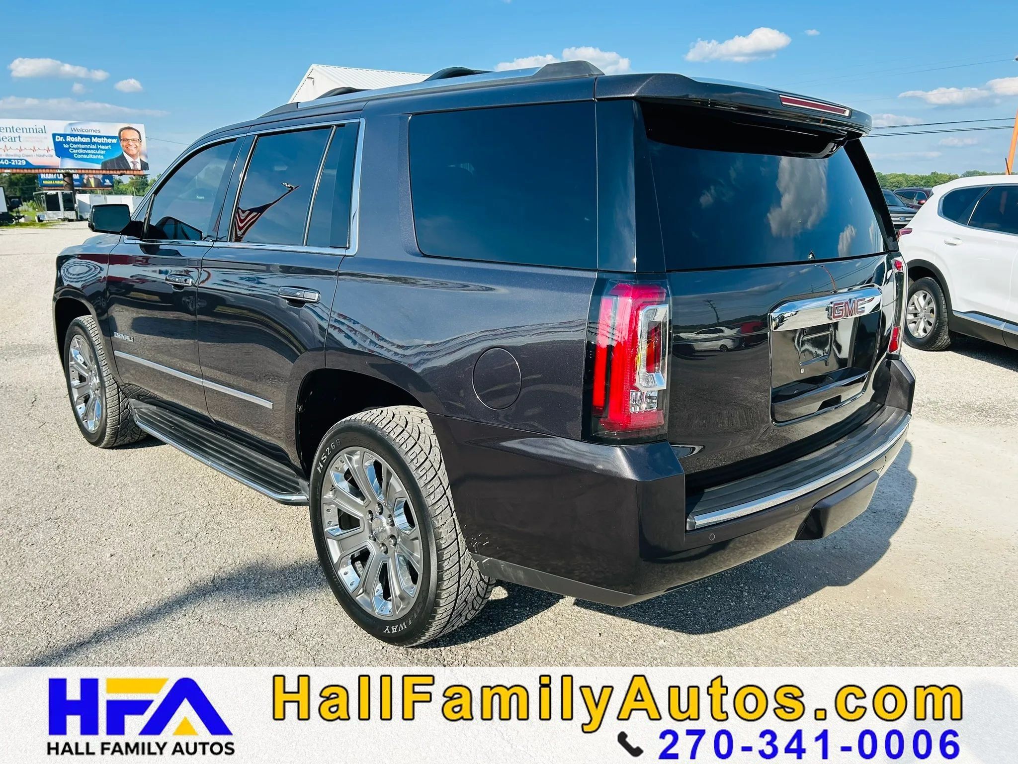 Used 2017 GMC Yukon Denali w/ Open Road Package RWD image 3