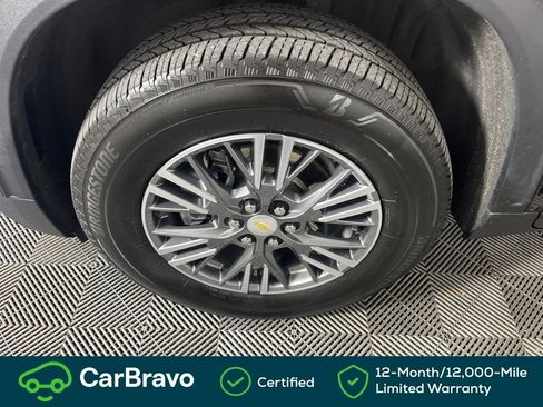 Used 2026 Chevrolet Traverse LT AWD/4WD image 15