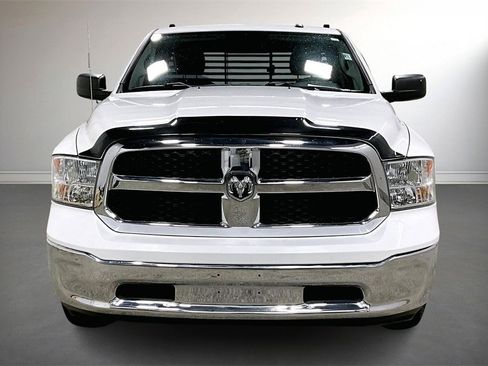 Used 2017 RAM 1500 Classic SLT image 2