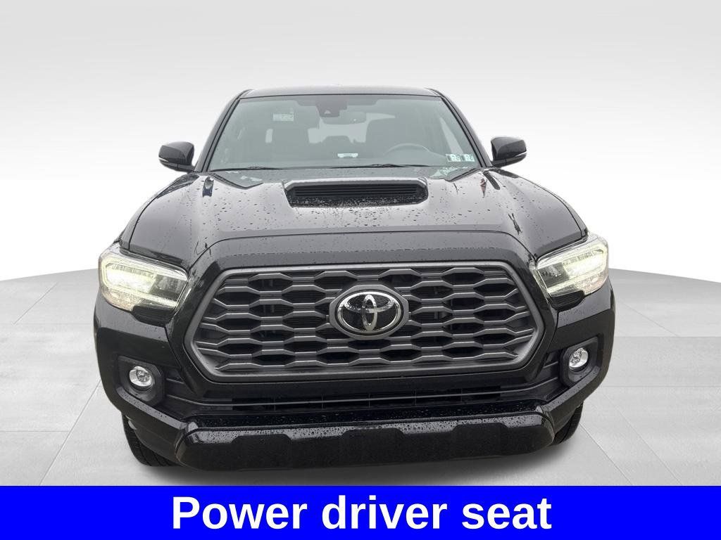 Used 2023 Toyota Tacoma TRD Sport w/ Technology Package AWD/4WD image 9