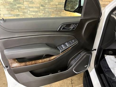 Used 2019 Chevrolet Suburban LT AWD/4WD image 9