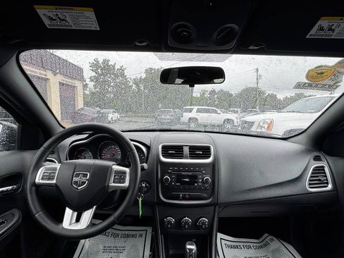 Used 2012 Dodge Avenger SXT FWD image 15