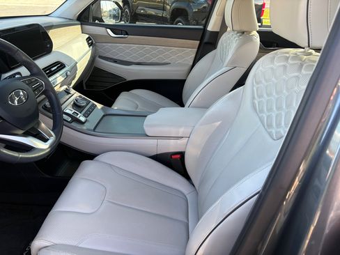Used 2021 Hyundai Palisade Calligraphy image 12