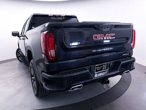 Used 2023 GMC Sierra 1500 AT4 w/ AT4 Premium Package AWD/4WD image 12