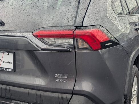 Used 2021 Toyota RAV4 XLE image 4