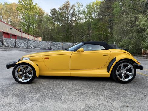 Used 2000 Plymouth Prowler image 4