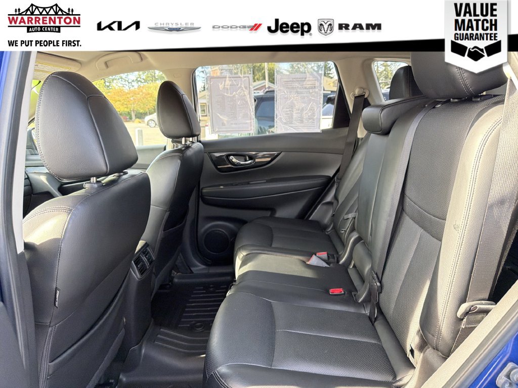 Used 2018 Nissan Rogue SL FWD image 13