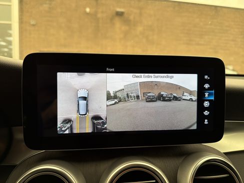 Used 2022 Mercedes-Benz GLC 300 4MATIC image 22