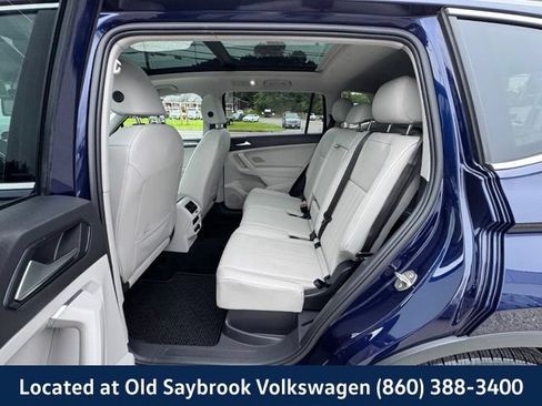 Used 2022 Volkswagen Tiguan SE w/ Panoramic Sunroof Package AWD/4WD image 9
