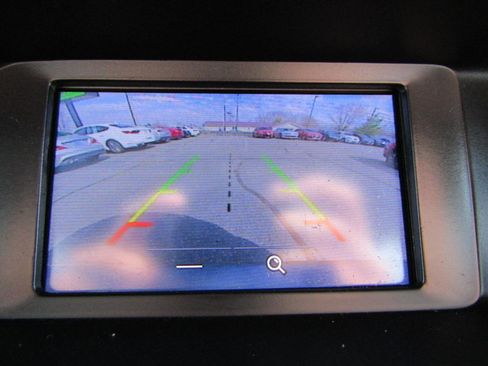 Used 2016 Ford Focus SE FWD image 13