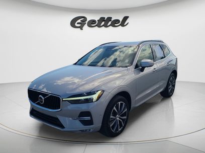 Used 2022 Volvo XC60 B5 Momentum w/ Advanced Package