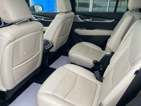 Used 2023 Cadillac XT6 Sport image 23