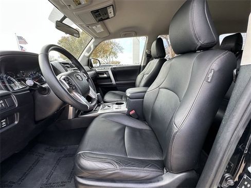 Used 2017 Toyota 4Runner SR5 image 23