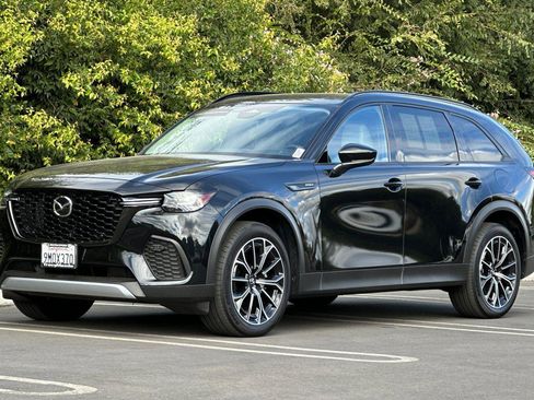 Certified 2025 MAZDA CX-70 Plug-In Hybrid w/ Premium Pkg image 10