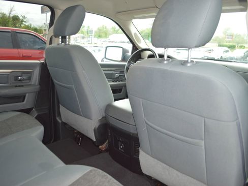 Used 2018 RAM 1500 Classic SLT w/ Luxury Group AWD/4WD image 26