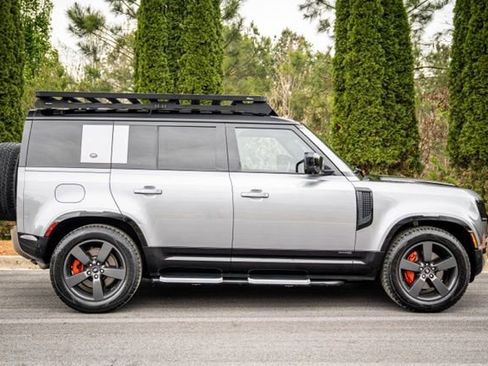 Used 2021 Land Rover Defender 110 X image 12