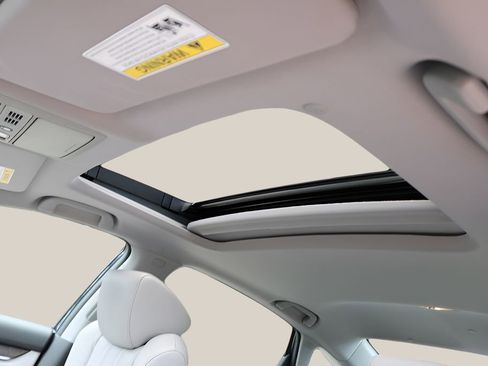 Used 2018 Honda Accord Touring image 11