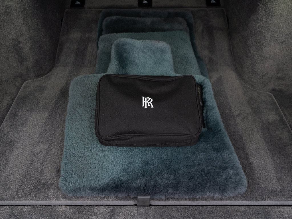 Certified 2023 Rolls-Royce Cullinan w/ Dark Exterior Package AWD/4WD image 52