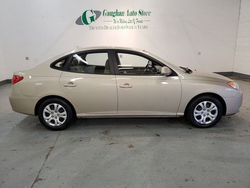 Used 2010 Hyundai Elantra GLS image 7