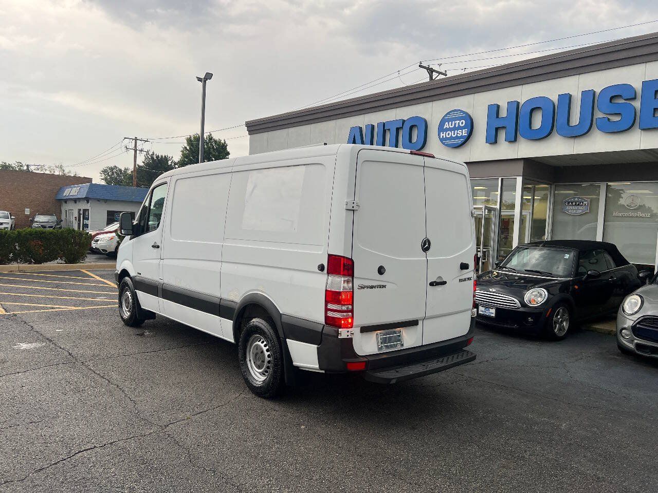 Used 2012 Mercedes-Benz Sprinter 2500 w/ Premium Pkg image 12