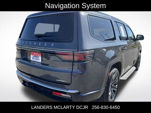 Used 2024 Jeep Wagoneer Series II image 7
