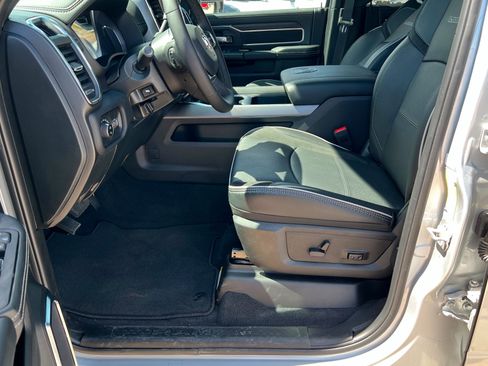 New 2026 RAM 2500 Laramie w/ Sport Appearance Package AWD/4WD image 17