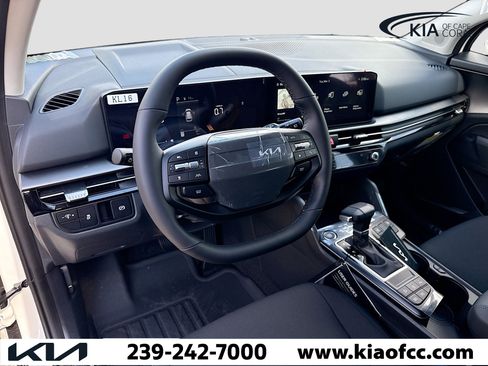 New 2026 Kia Sportage LX image 23