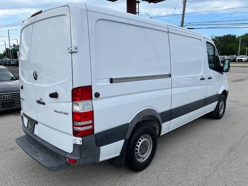 Used 2015 Mercedes-Benz Sprinter 2500 image 5