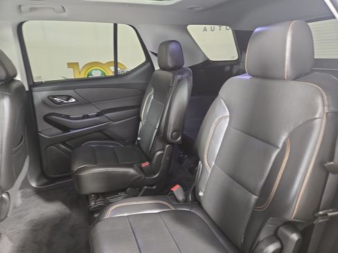 Certified 2020 Chevrolet Traverse Premier w/ Redline Edition AWD/4WD image 12
