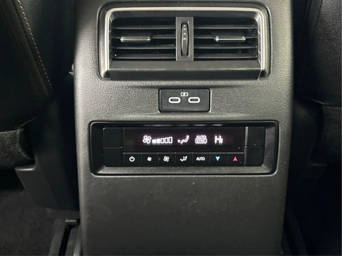 Used 2024 MAZDA CX-90 3.3 Turbo w/ Premium Package AWD/4WD image 28