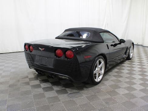 Used 2005 Chevrolet Corvette Convertible w/ Preferred Equipment Group image 15