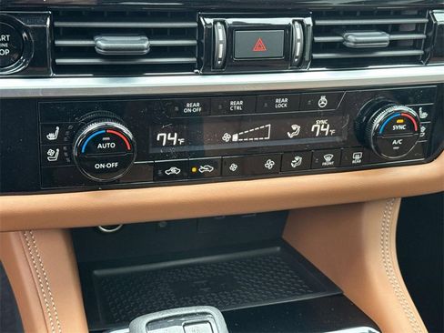 New 2025 Nissan Pathfinder Platinum image 5