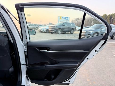 Used 2024 Toyota Camry LE w/ Convenience Package image 17