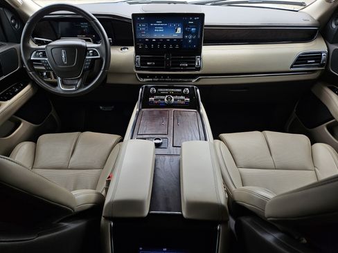 Used 2023 Lincoln Navigator Reserve AWD/4WD image 20