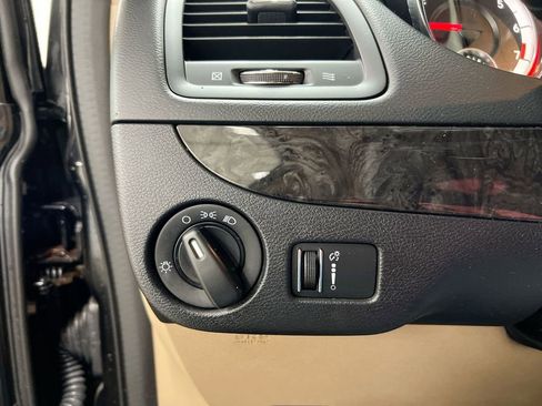 Used 2016 Dodge Grand Caravan SXT FWD image 17