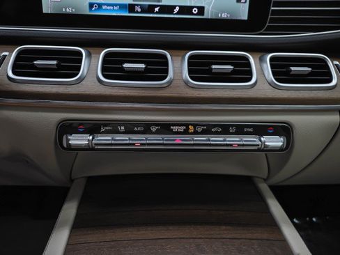 Used 2022 Mercedes-Benz GLE 450 4MATIC image 29