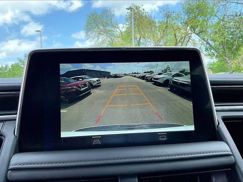 Used 2022 Chevrolet Tahoe Z71 image 31