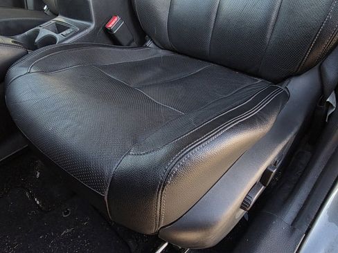 Used 2018 Nissan Rogue SL w/ Premium Package image 24